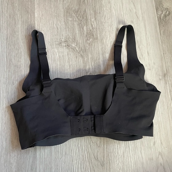 Skims Naked Scoop Bralette Onyx— Size Medium - Picture 4 of 6
